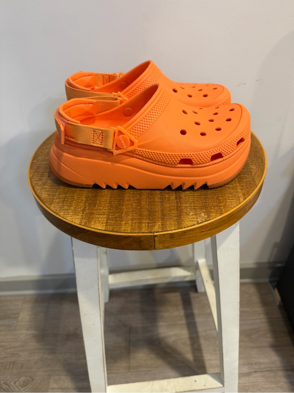 CROCS Clog in Bright Orange - Picture 5 of 10